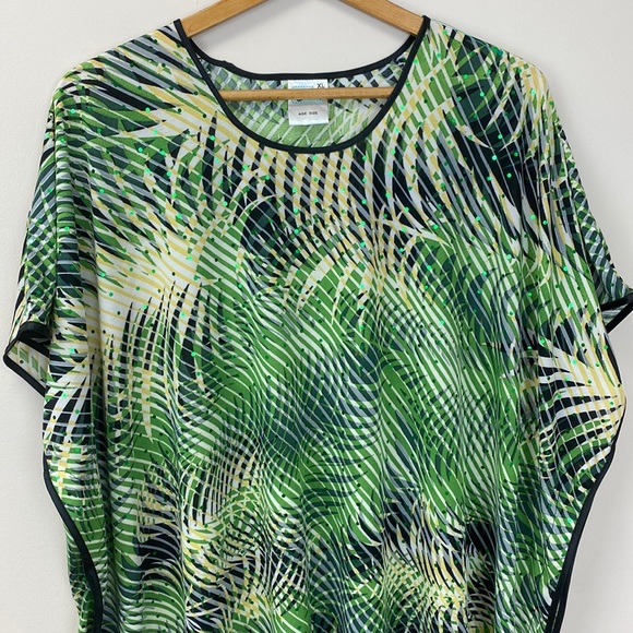 Dresses & Skirts - Ocean XL Caftan Tropical print Black piping on edging with green sequins Islands